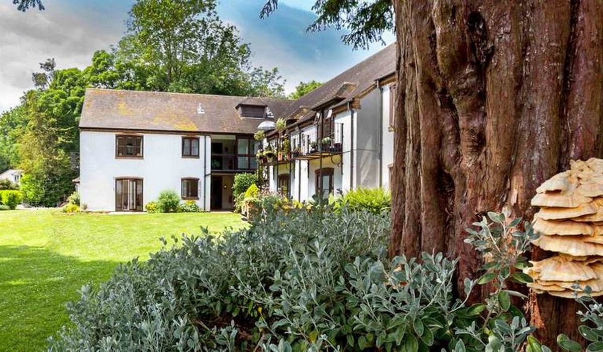 17 Abbey Mews independent living wiltshire