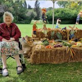 AAG harvest f.jpg enjoying the display